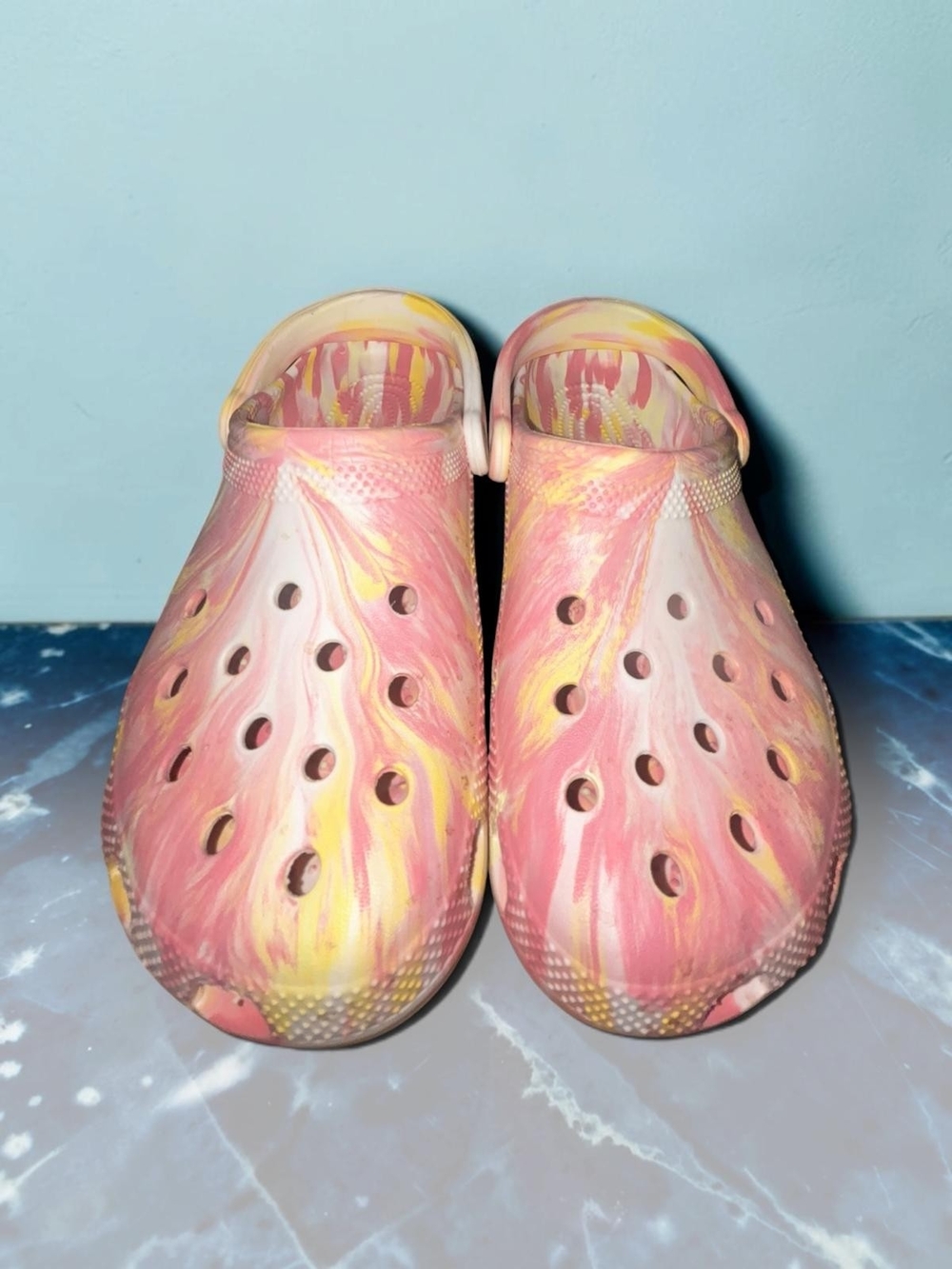 CROCS Women's Pink and Yellow Swirl Clogs
